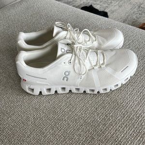 Cloud 5 running shoes